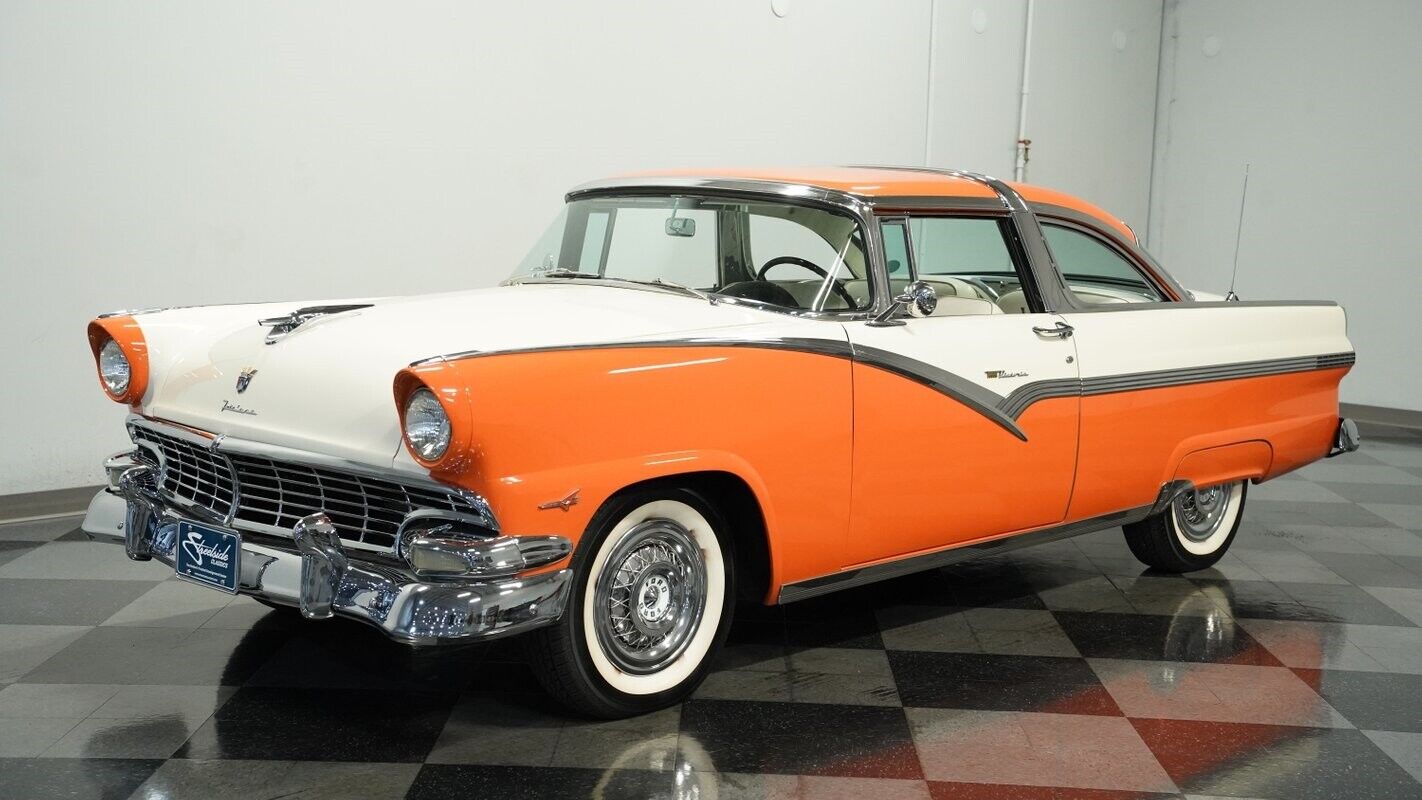 Ford-Crown-Victoria-Coupe-1956-White-Black-148552-6