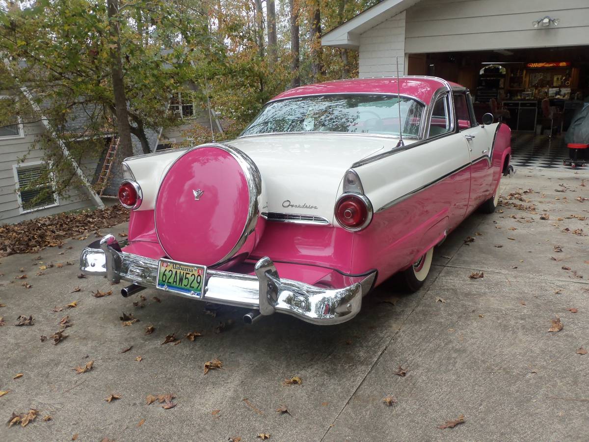 Ford-Crown-victoria-1955-custom-161-3