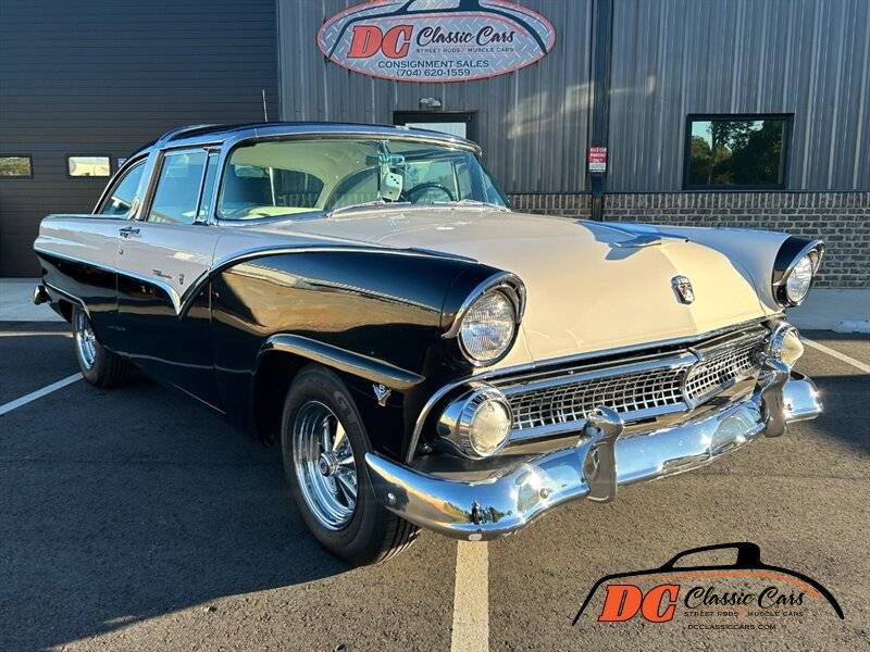 Ford-Crown-victoria-fairlane-1955-black-39590