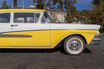 Ford-Custom-300-Coupe-1958-Yellow-Tan-2-10