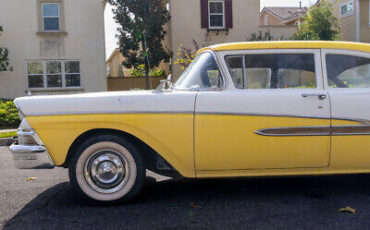 Ford-Custom-300-Coupe-1958-Yellow-Tan-2-3