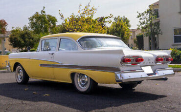 Ford-Custom-300-Coupe-1958-Yellow-Tan-2-5