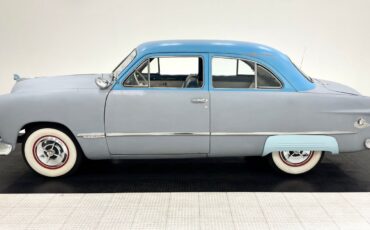 Ford-Custom-Berline-1949-Gray-Blue-20001-1