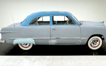 Ford-Custom-Berline-1949-Gray-Blue-20001-5