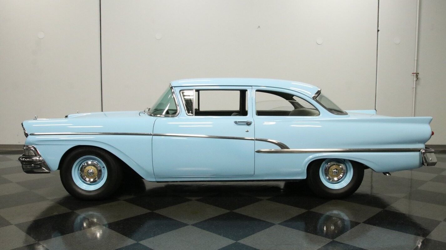 Ford-Custom-Berline-1958-Blue-Silver-73632-2