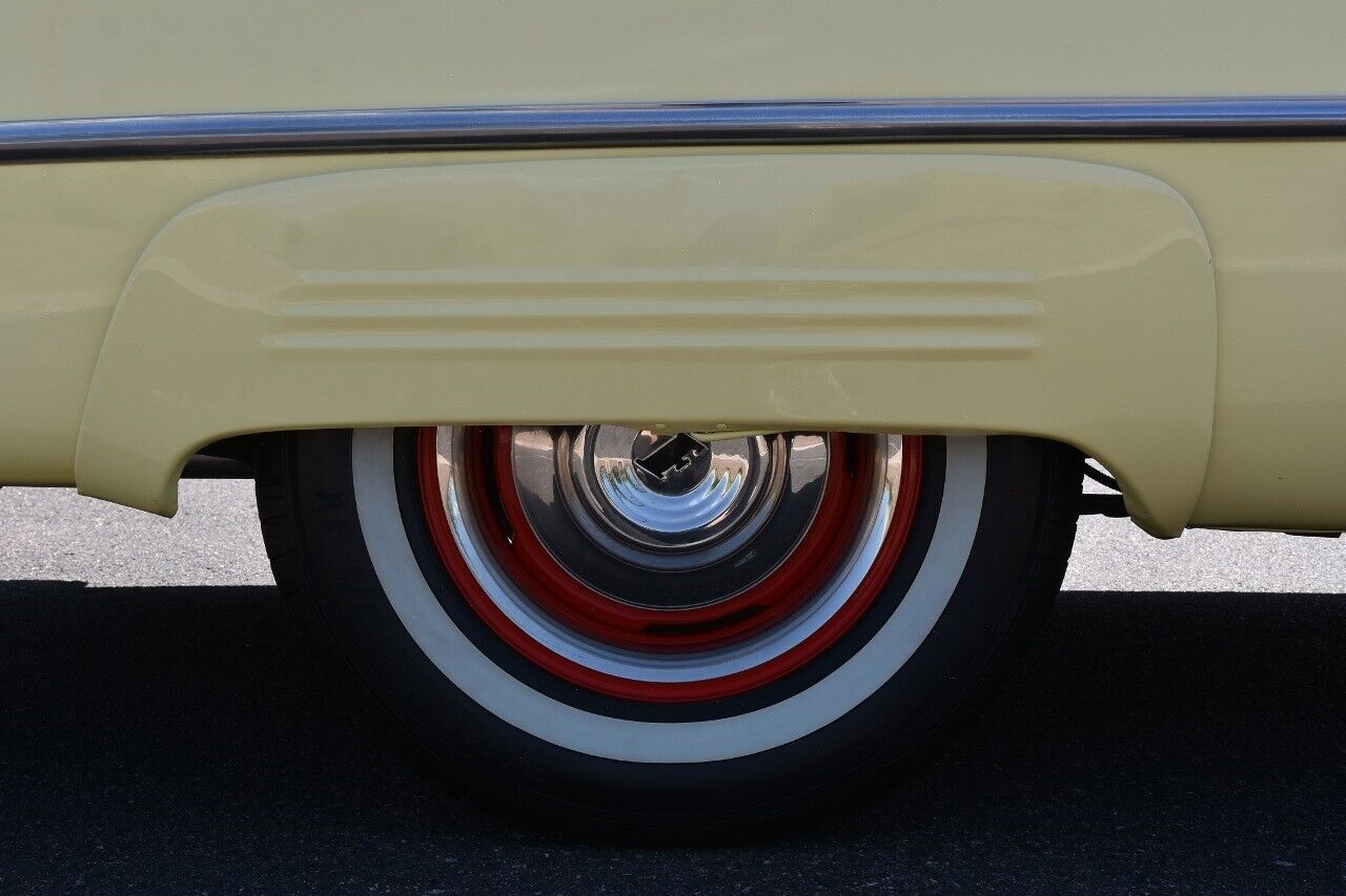 Ford-Custom-Cabriolet-1951-Yellow-Black-19874-11