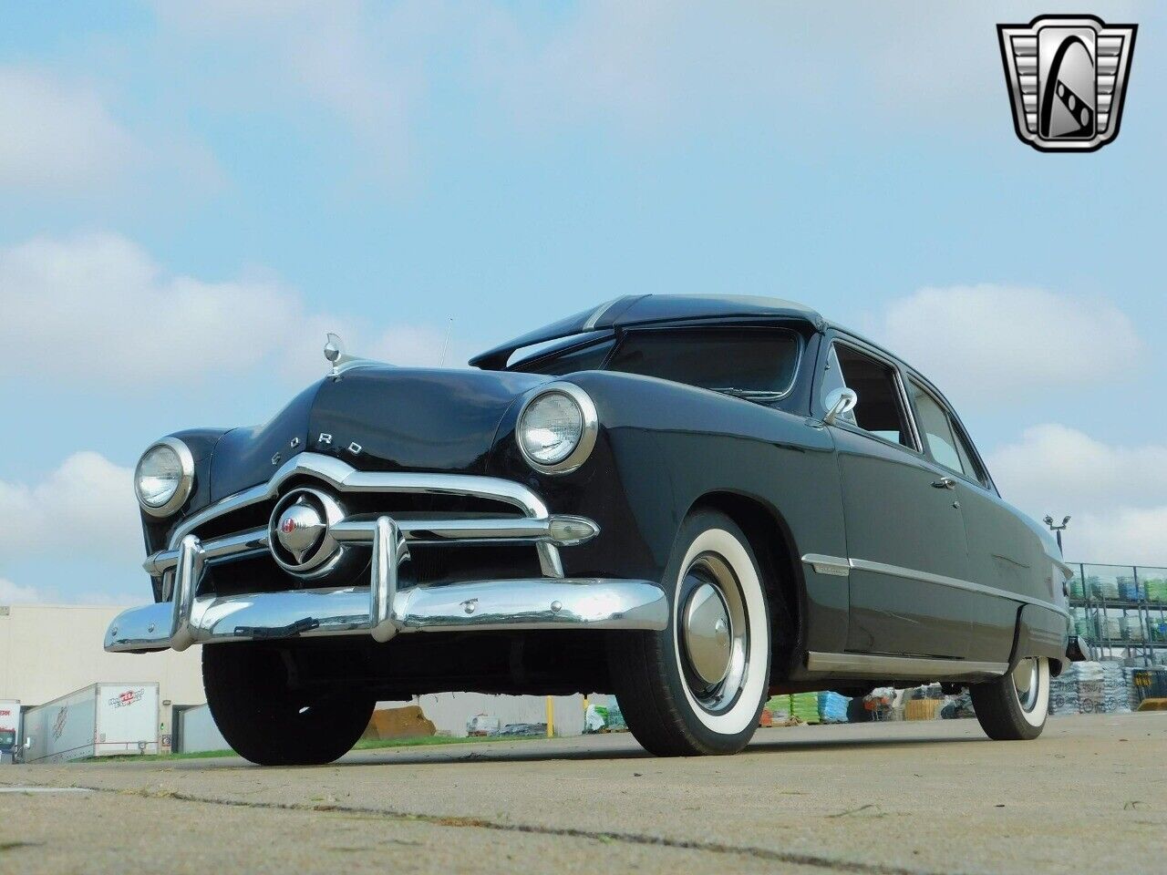 Ford-Custom-Coupe-1949-Black-Gray-86047-2