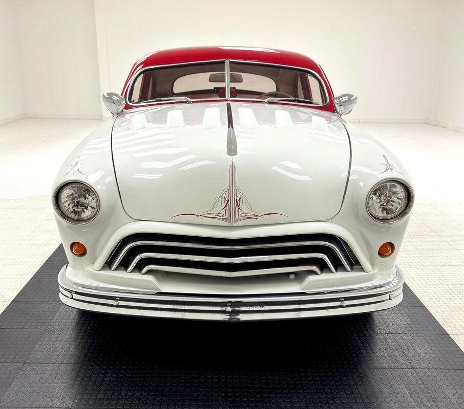 Ford-Custom-Coupe-1949-White-Red-88322-7