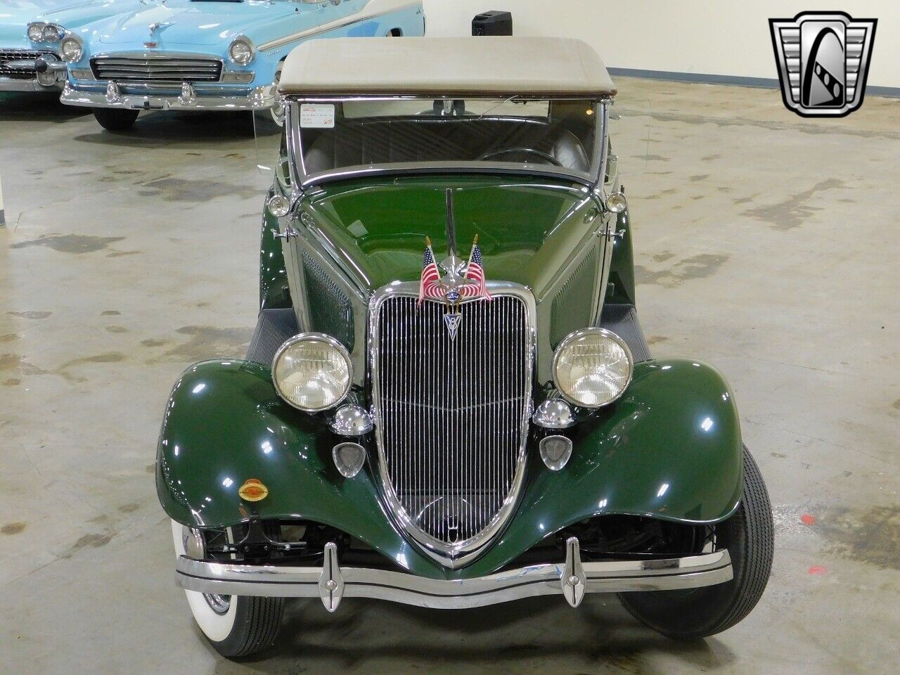 Ford-Deluxe-1934-Green-Brown-1003-7