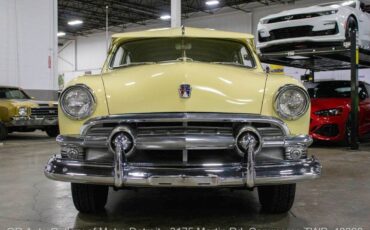 Ford-Deluxe-1951-Sungate-Ivory-Gray-91918-11