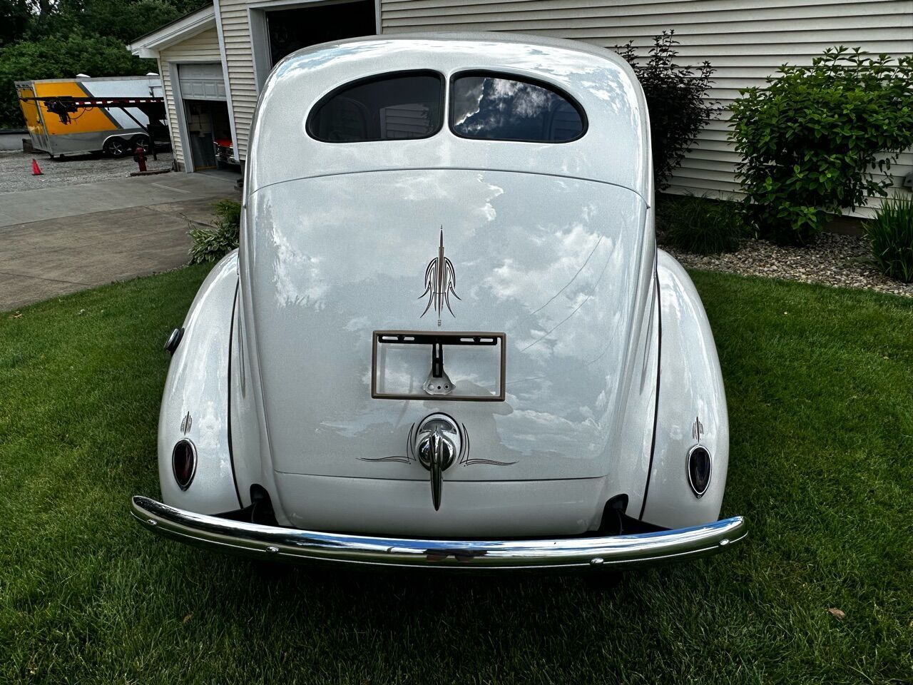 Ford-Deluxe-Berline-1939-White-Tan-142232-28