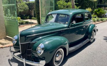 Ford-Deluxe-Berline-1940-Green-Black-30341-1