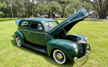 Ford-Deluxe-Berline-1940-Green-Black-30341-10