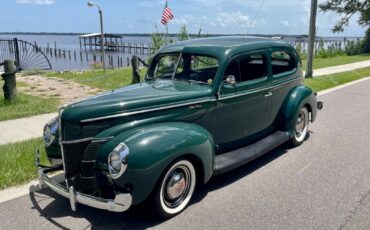 Ford-Deluxe-Berline-1940-Green-Black-30341-15