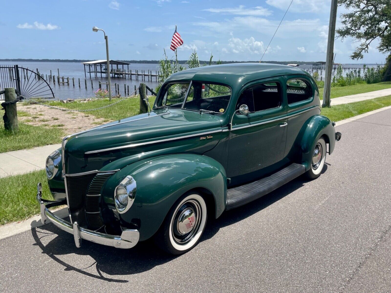 Ford-Deluxe-Berline-1940-Green-Black-30341-15