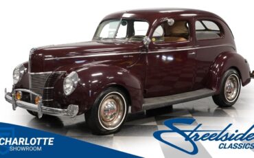 Ford-Deluxe-Berline-1940-Maroon-Tan-122001