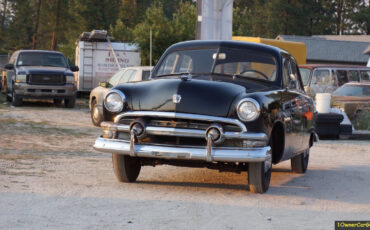 Ford-Deluxe-Berline-1951-Black-Gray-24864-2