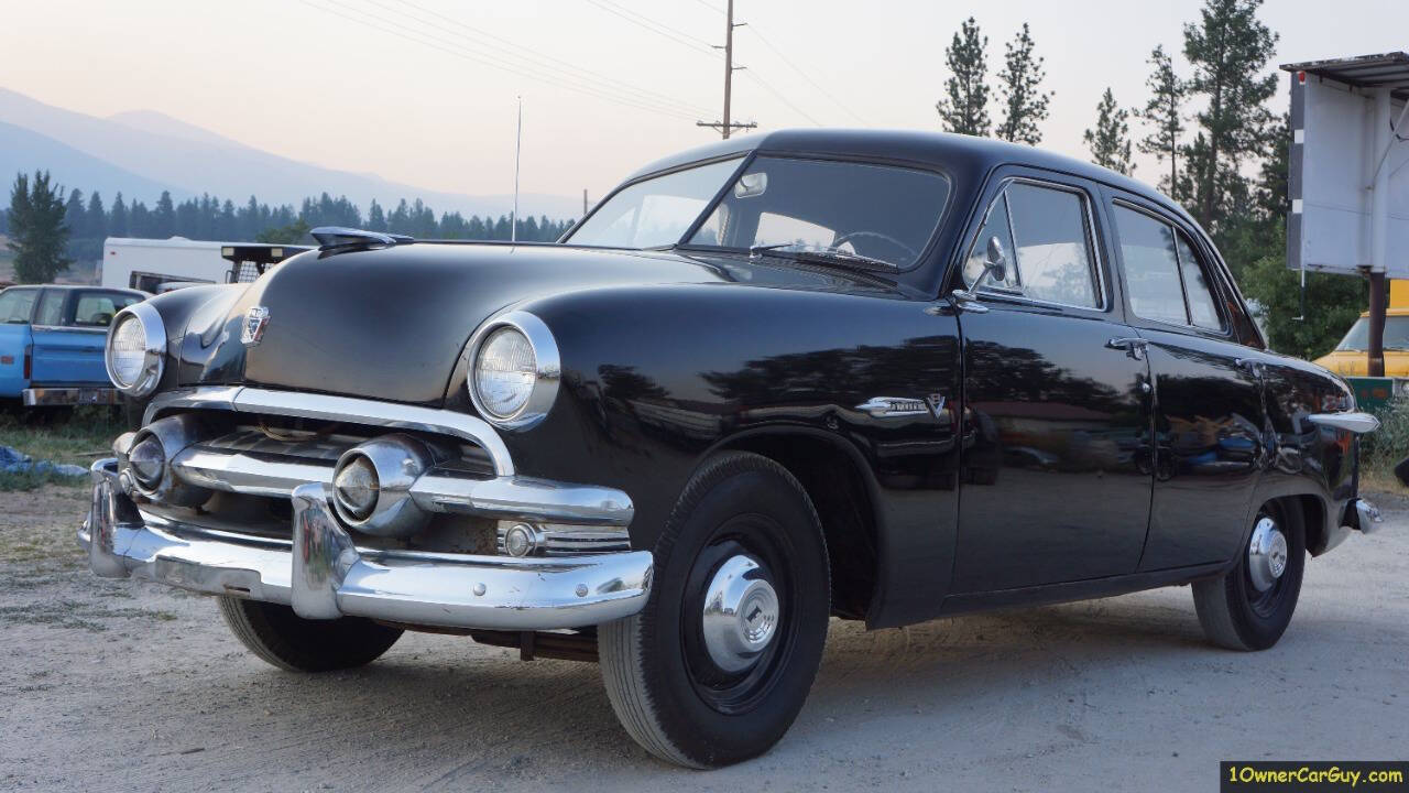 Ford-Deluxe-Berline-1951-Black-Gray-24864-29