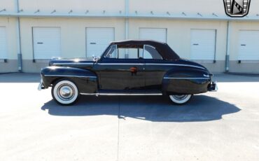 Ford-Deluxe-Cabriolet-1947-Black-Red-13034-5