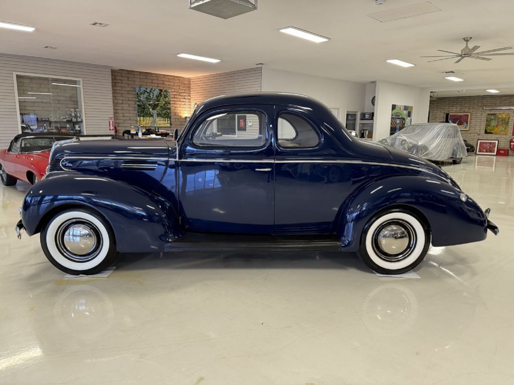 Ford-Deluxe-Coupe-1939-Blue-Tan-206-14