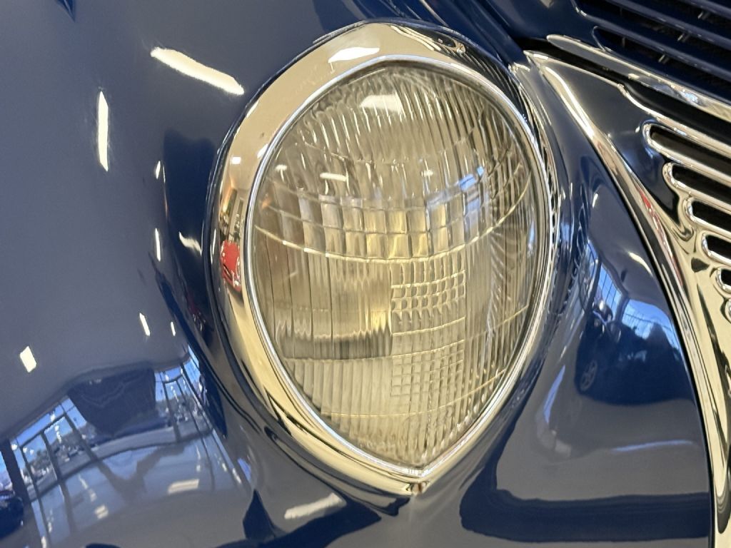 Ford-Deluxe-Coupe-1939-Blue-Tan-206-30