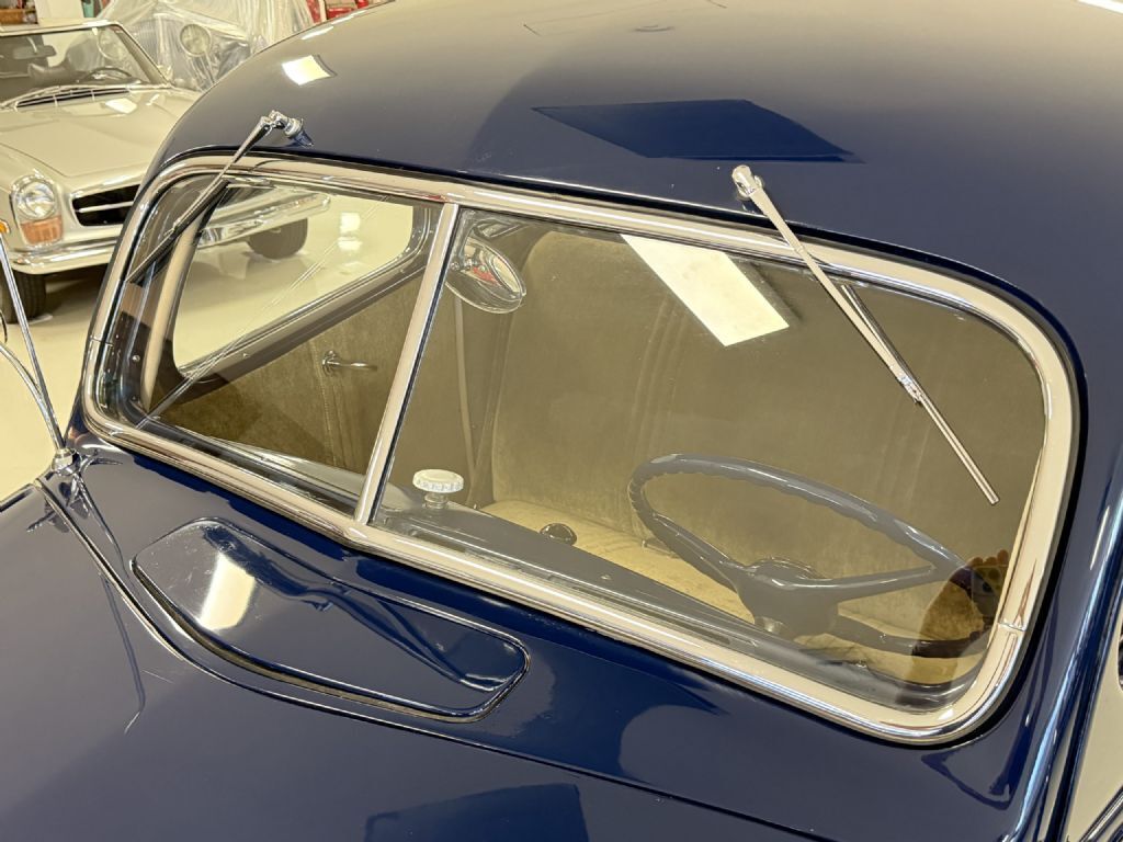 Ford-Deluxe-Coupe-1939-Blue-Tan-206-34