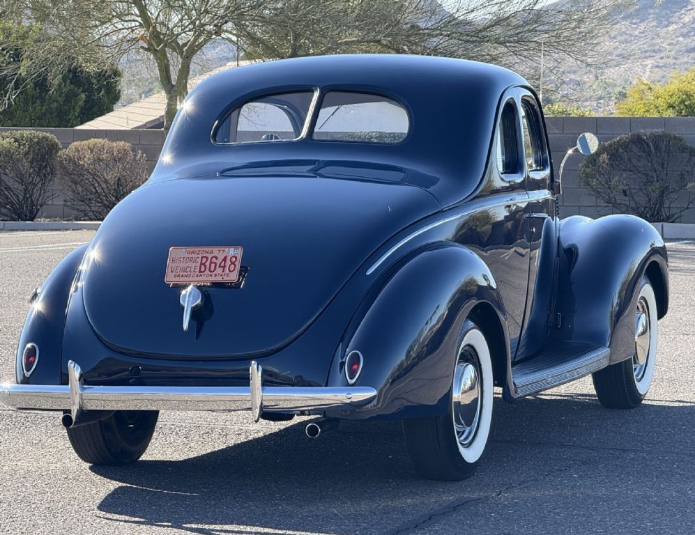 Ford-Deluxe-Coupe-1939-Blue-Tan-206-6