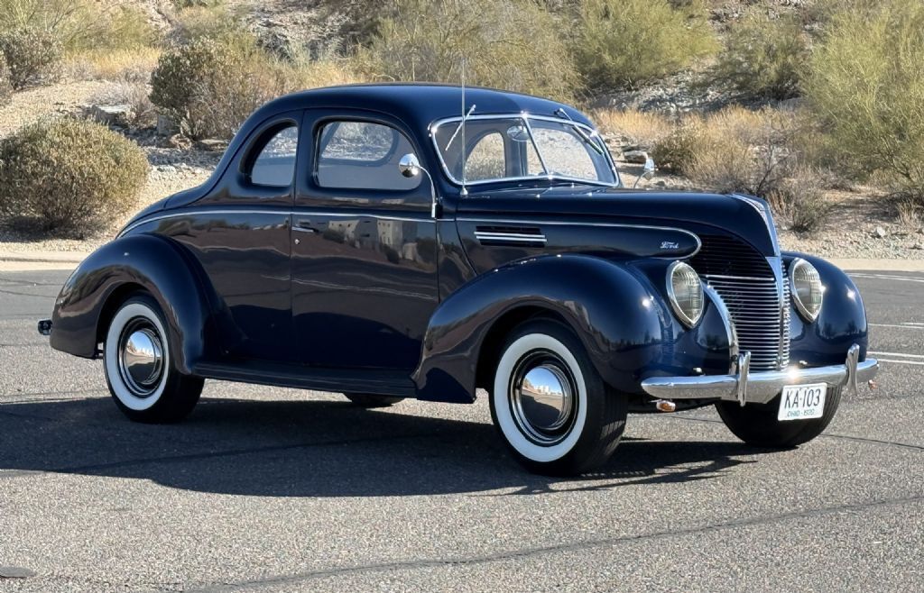 Ford-Deluxe-Coupe-1939-Blue-Tan-206-9