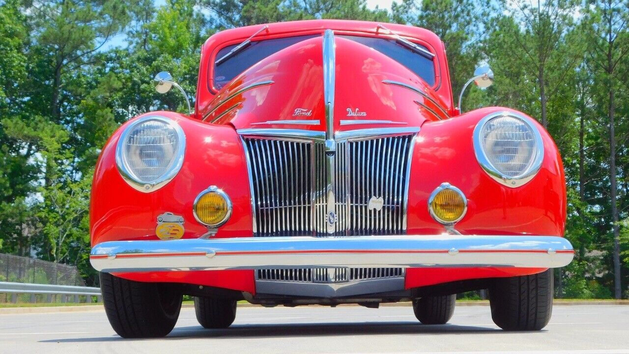 Ford-Deluxe-Coupe-1939-Red-Gray-41709-2