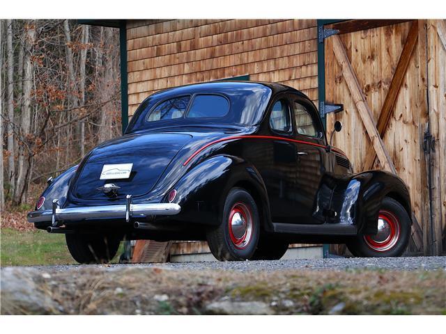 Ford-Deluxe-Coupoe-Coupe-1938-Black-Black-69202-1