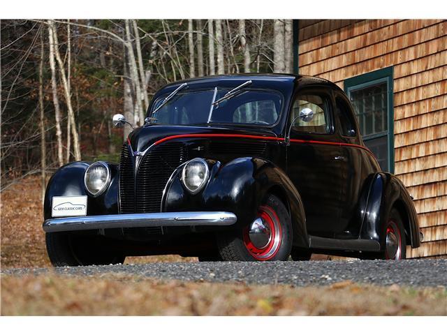 Ford-Deluxe-Coupoe-Coupe-1938-Black-Black-69202