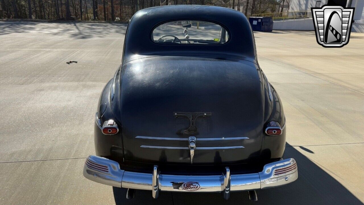 Ford-Deluxe-Super-Deluxe-Coupe-1946-Blue-Blue-4904-10