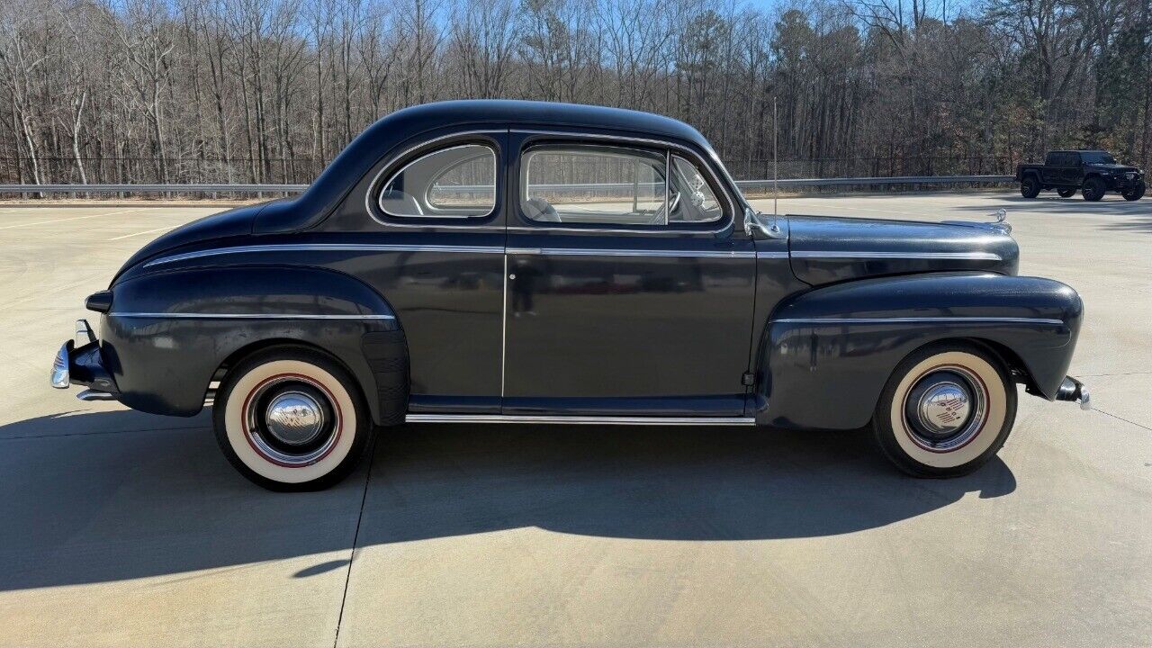 Ford-Deluxe-Super-Deluxe-Coupe-1946-Blue-Blue-4904-5