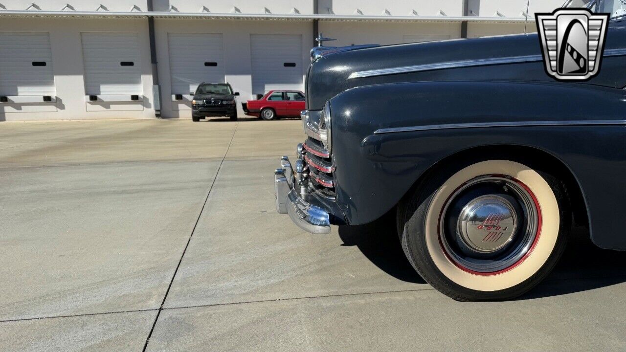 Ford-Deluxe-Super-Deluxe-Coupe-1946-Blue-Blue-4904-8