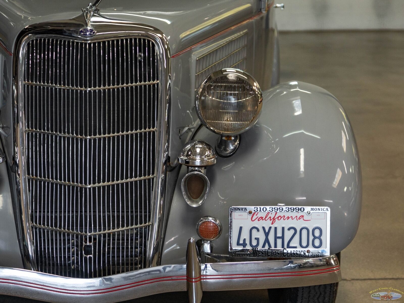 Ford-Deluxe-Tudor-1935-Gray-Gray-257-15