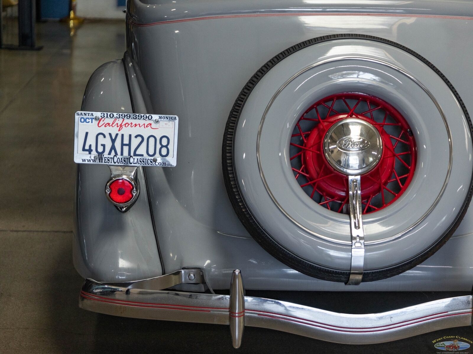 Ford-Deluxe-Tudor-1935-Gray-Gray-257-17