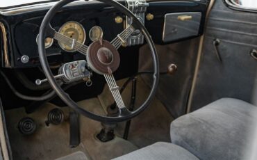 Ford-Deluxe-Tudor-1935-Gray-Gray-257-30