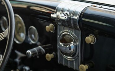 Ford-Deluxe-Tudor-1935-Gray-Gray-257-38