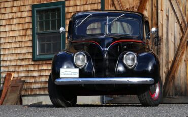 Ford-Deluxe-coupe-1938-black-75639-1