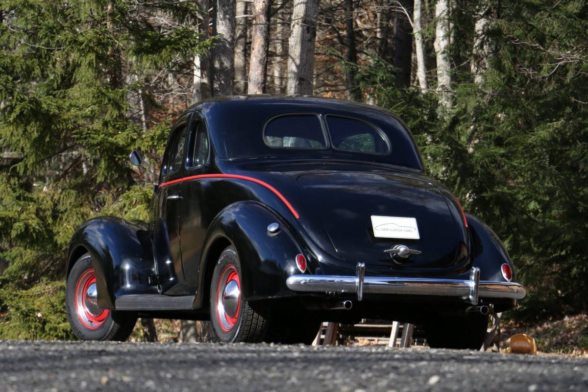 Ford-Deluxe-coupe-1938-black-75639-3