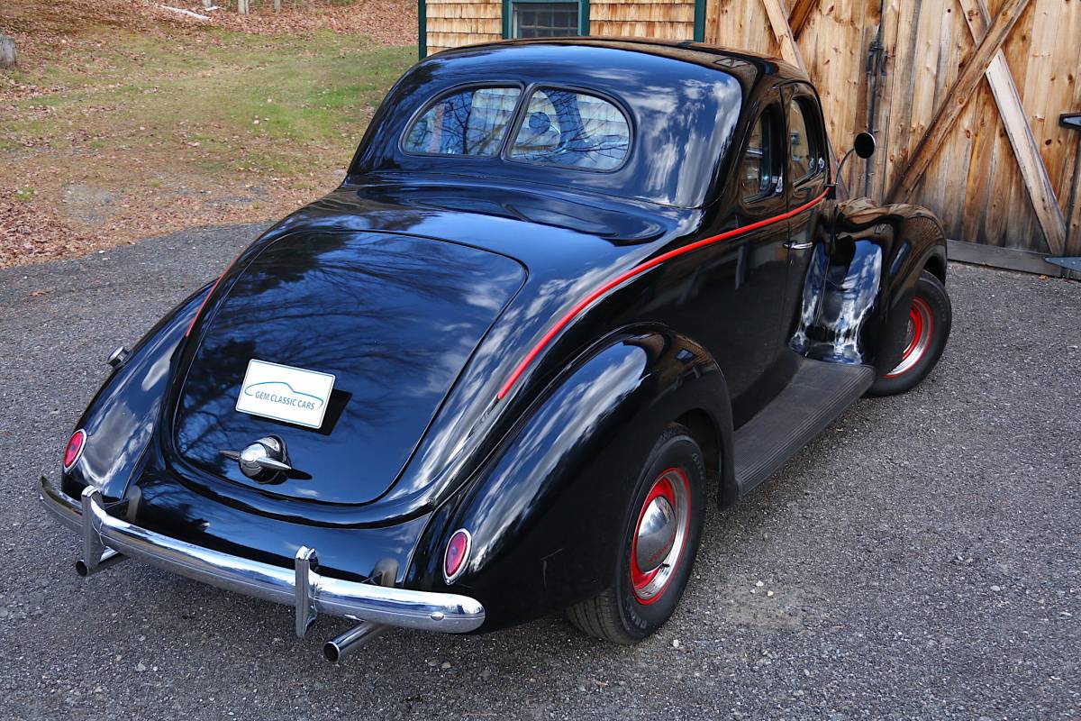 Ford-Deluxe-coupe-1938-black-75639-6