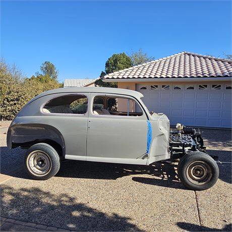 Ford-Deluxe-coupe-1946-198683-7