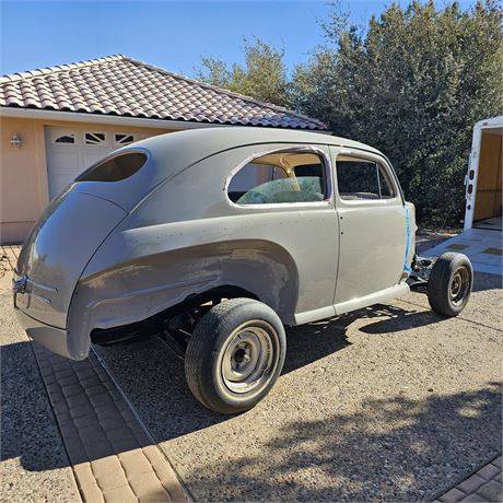 Ford-Deluxe-coupe-1946-198683