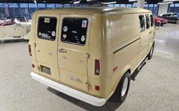 Ford-E-Series-Van-1973-Tan-Black-137834-4