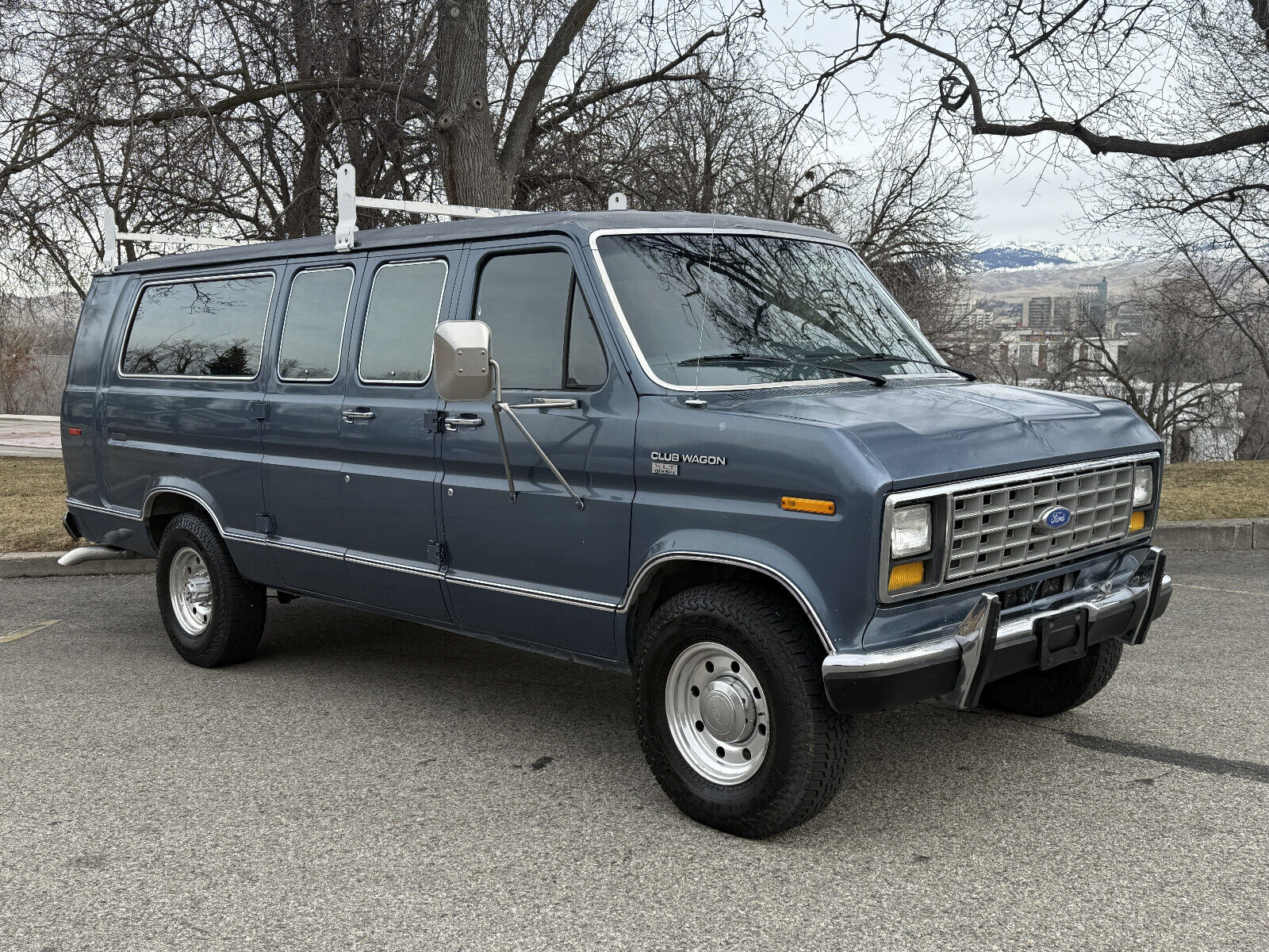 Ford-E-Series-Van-1989-Blue-193121-1