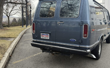 Ford-E-Series-Van-1989-Blue-193121-12