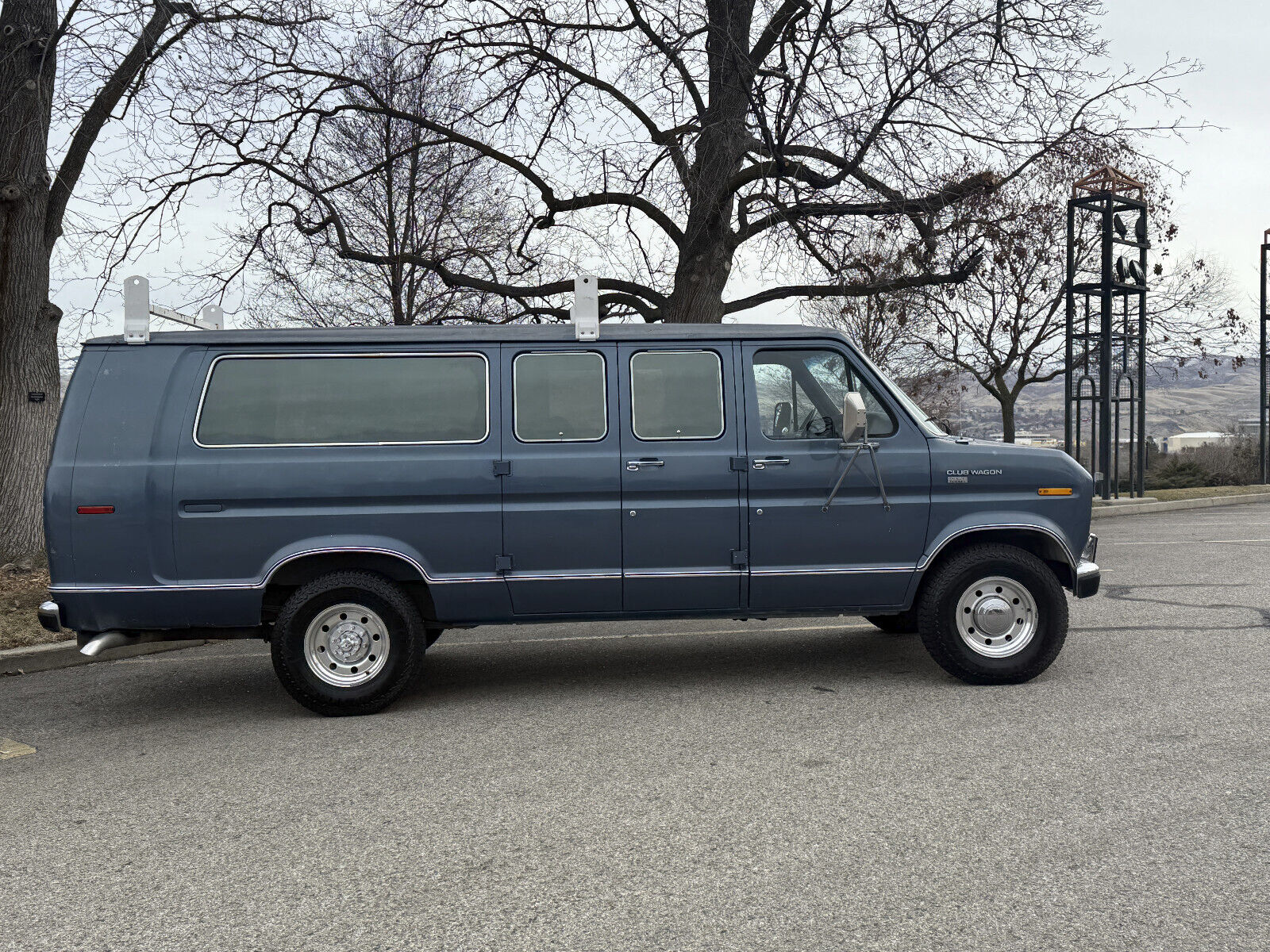 Ford-E-Series-Van-1989-Blue-193121-4