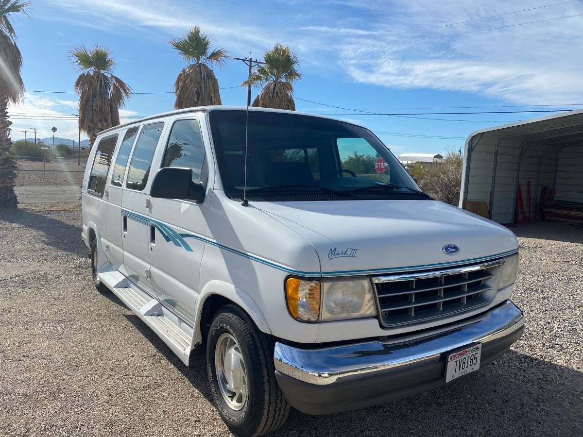 Ford-E150-conversion-van-1995-white-127138-3