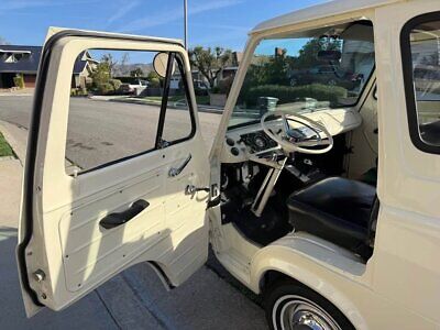 Ford-Econoline-Cabriolet-1961-Tan-Black-64374-8