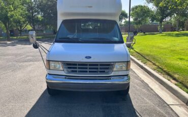 Ford-Econoline-diesel-1994-white-215325-1